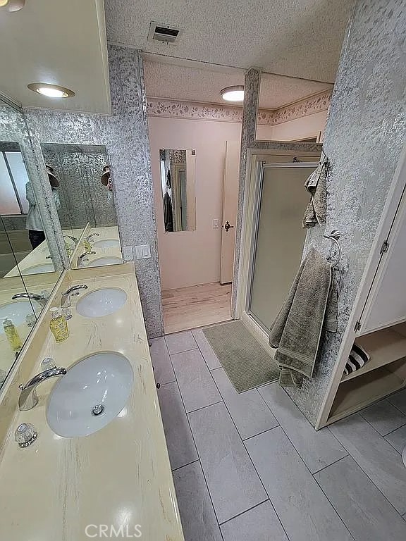 MLS #OC25147639 image #16