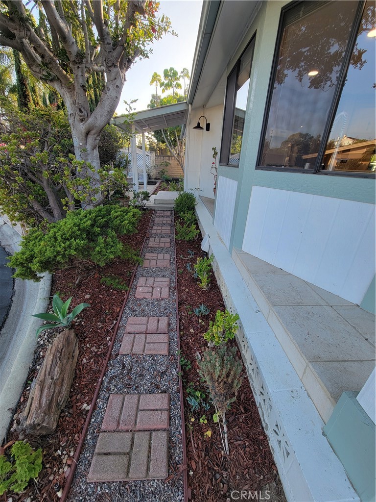 MLS #OC25147639 image #21