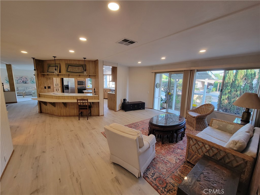 MLS #OC25147639 image #8