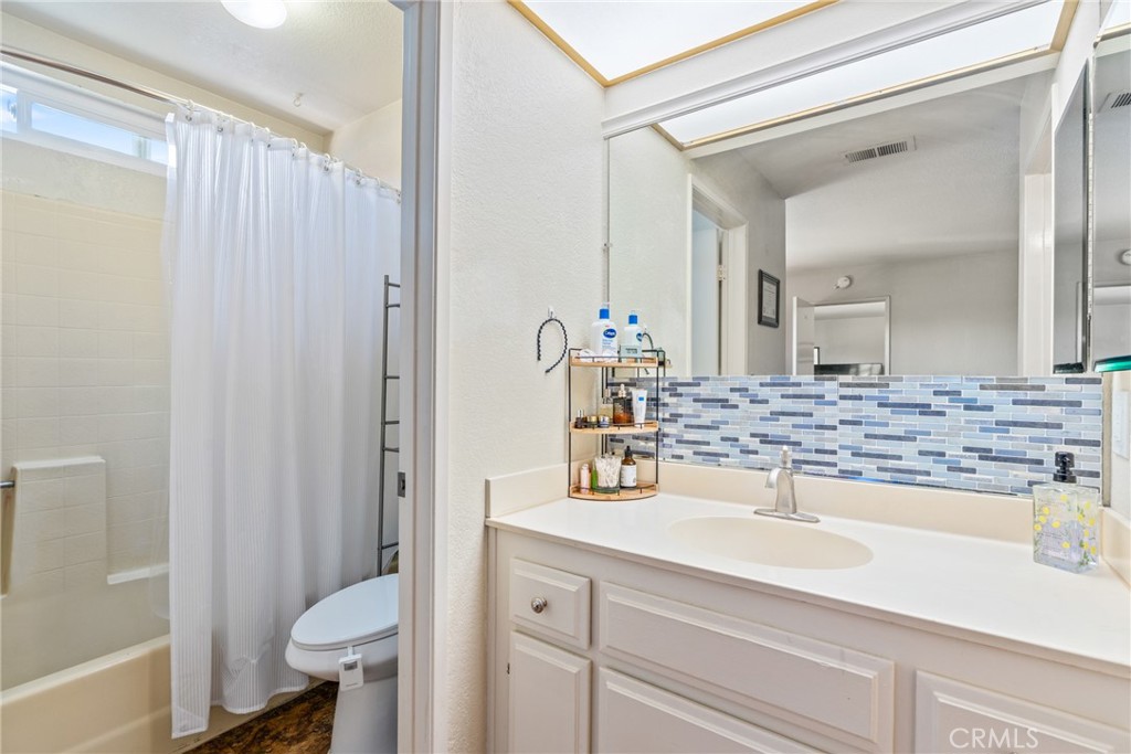 MLS #OC25148049 image #24