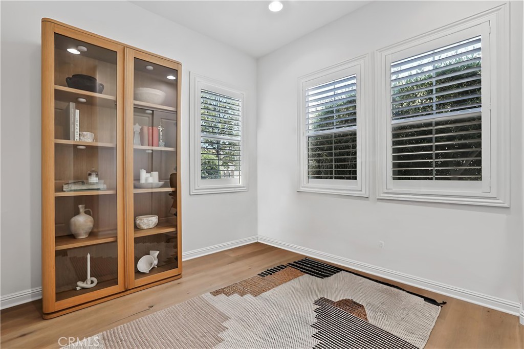 MLS #OC25148097 image #21