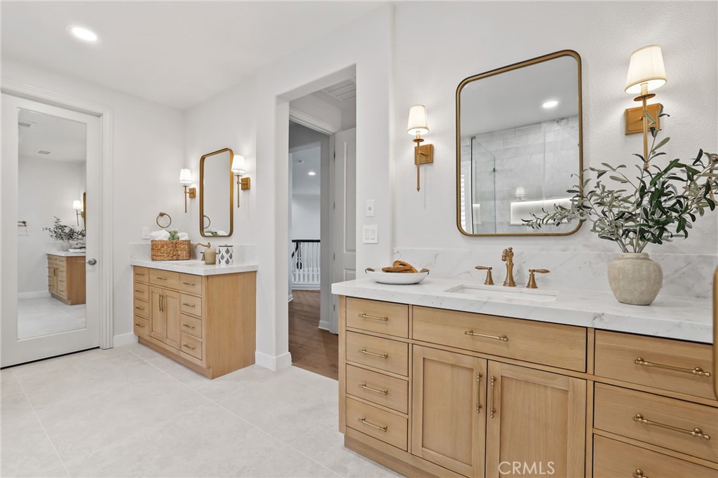 MLS #OC25148097 image #32