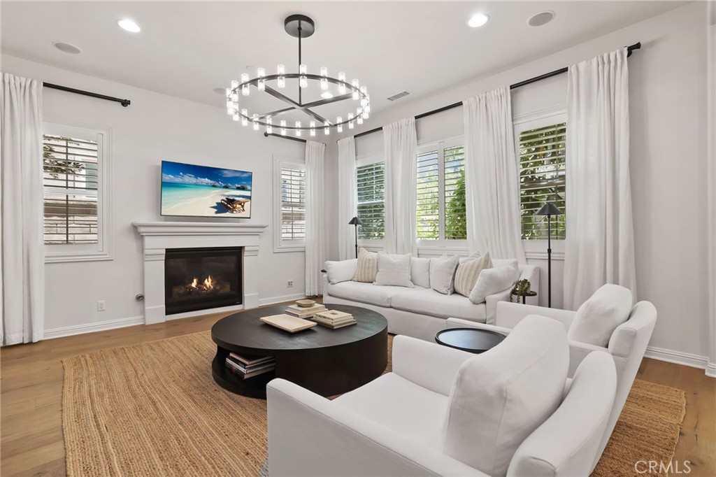 MLS #OC25148097 image #5