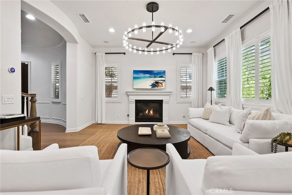 MLS #OC25148097 image #6