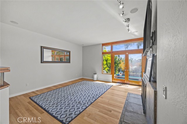 MLS #OC25148463 img 15