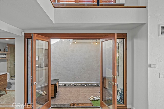 MLS #OC25148463 img 5