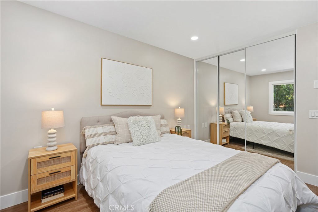 MLS #OC25148491 image #22