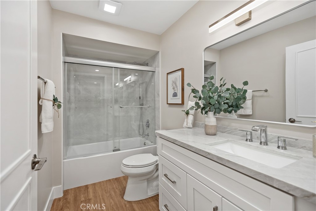 MLS #OC25148491 image #24