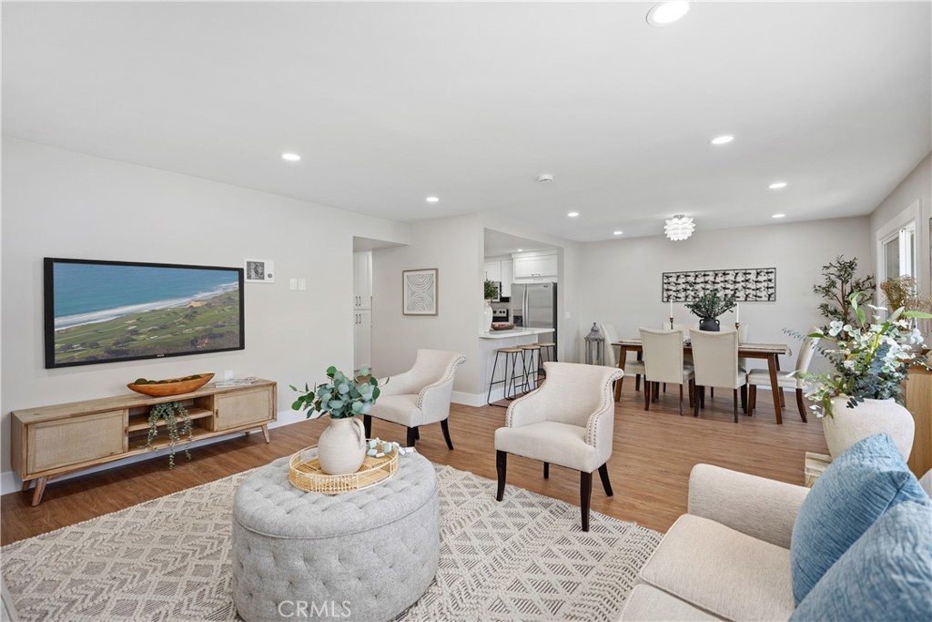 MLS #OC25148491 image #4