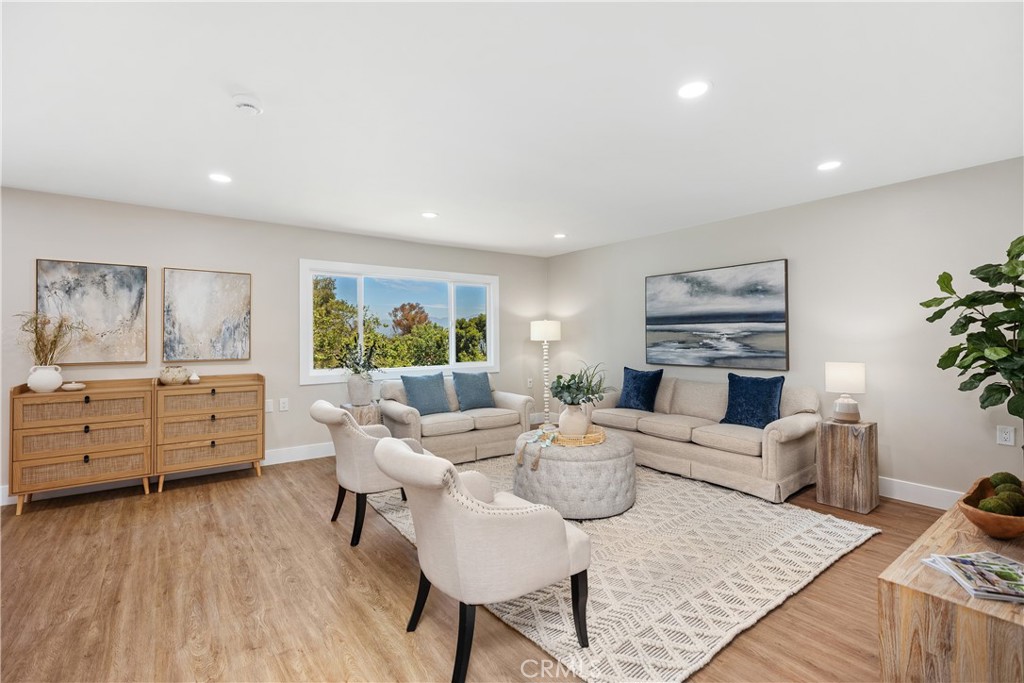 MLS #OC25148491 image #5