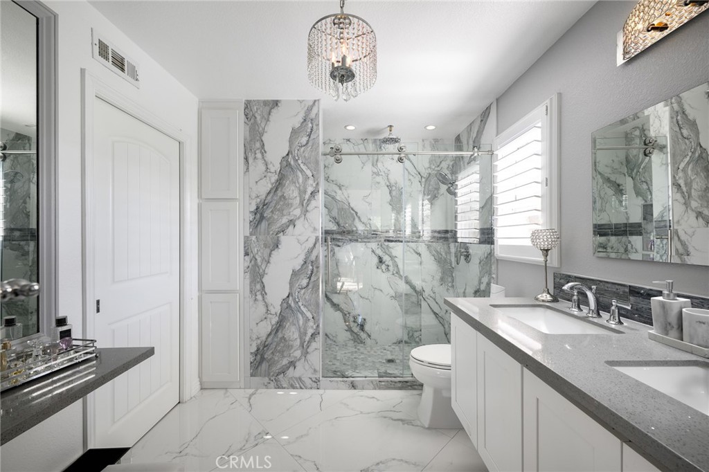 MLS #OC25148552 image #14