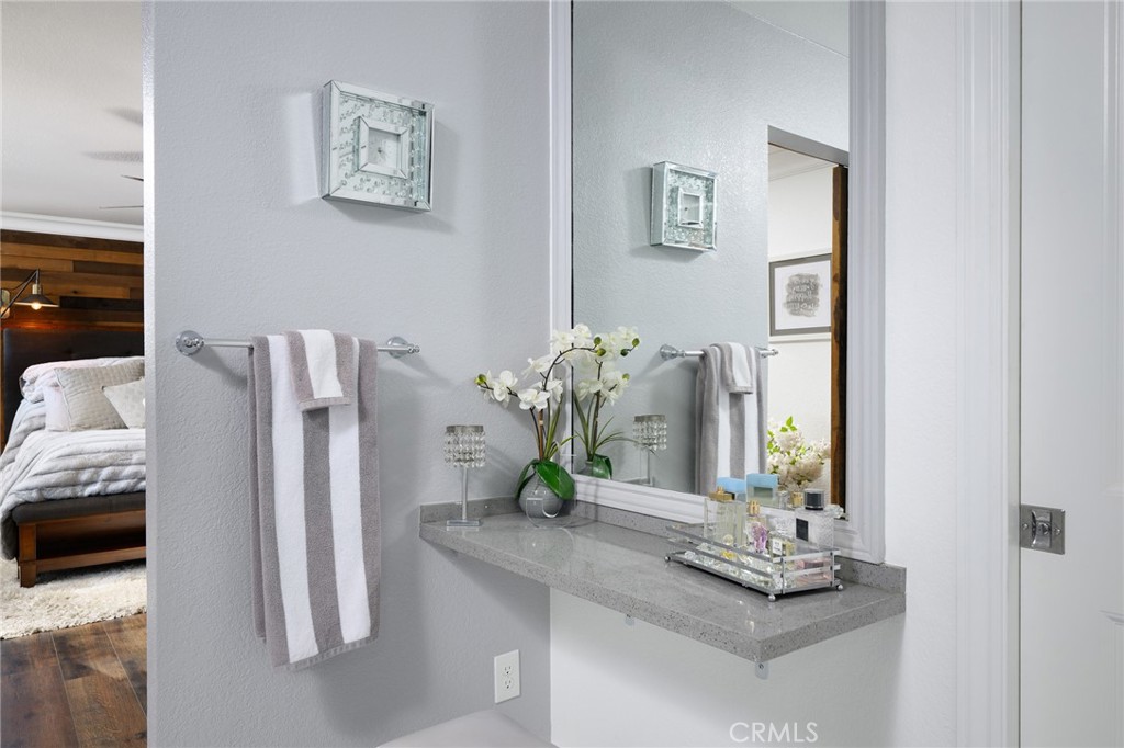 MLS #OC25148552 image #16