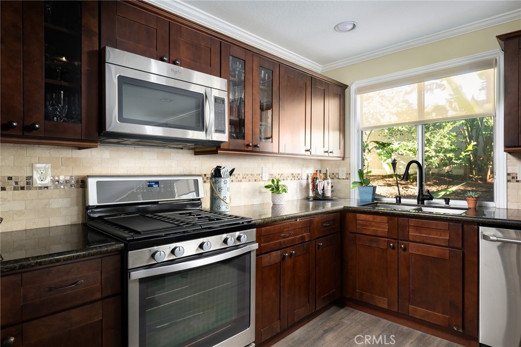 MLS #OC25148552 image #9