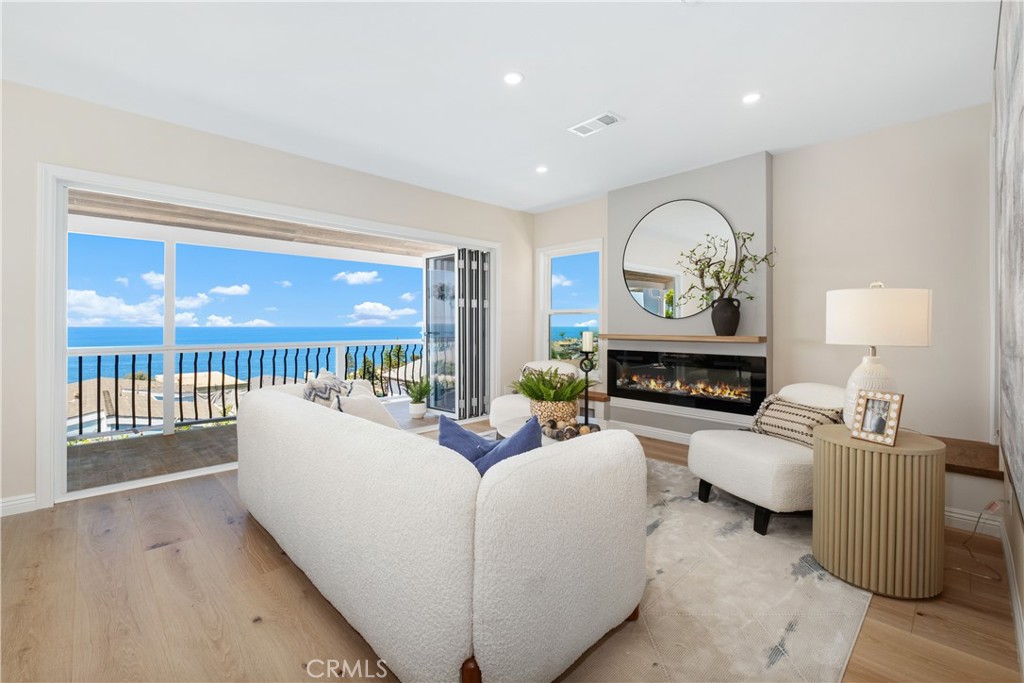 MLS #OC25148687 image #6