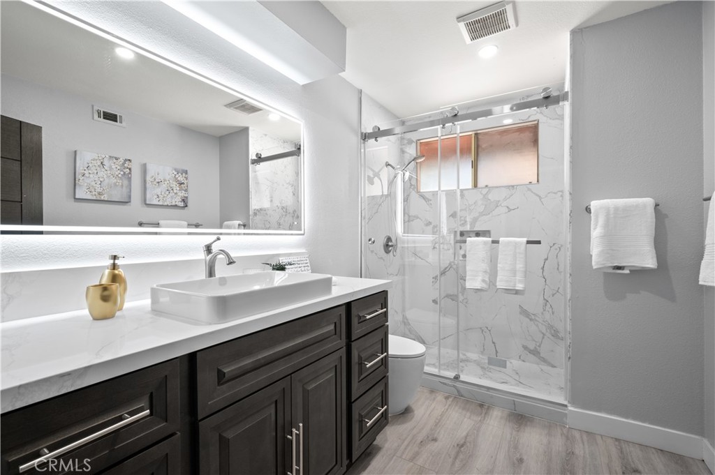 MLS #OC25148883 image #27