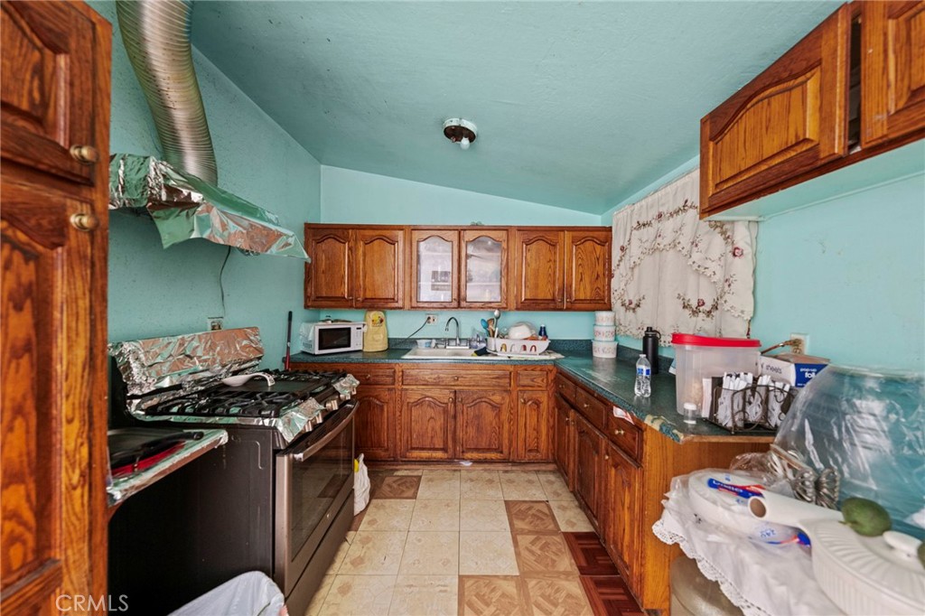 MLS #OC25148988 image #10