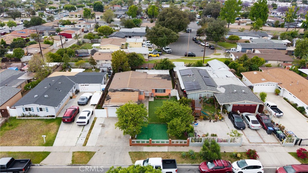 MLS #OC25148988 image #35