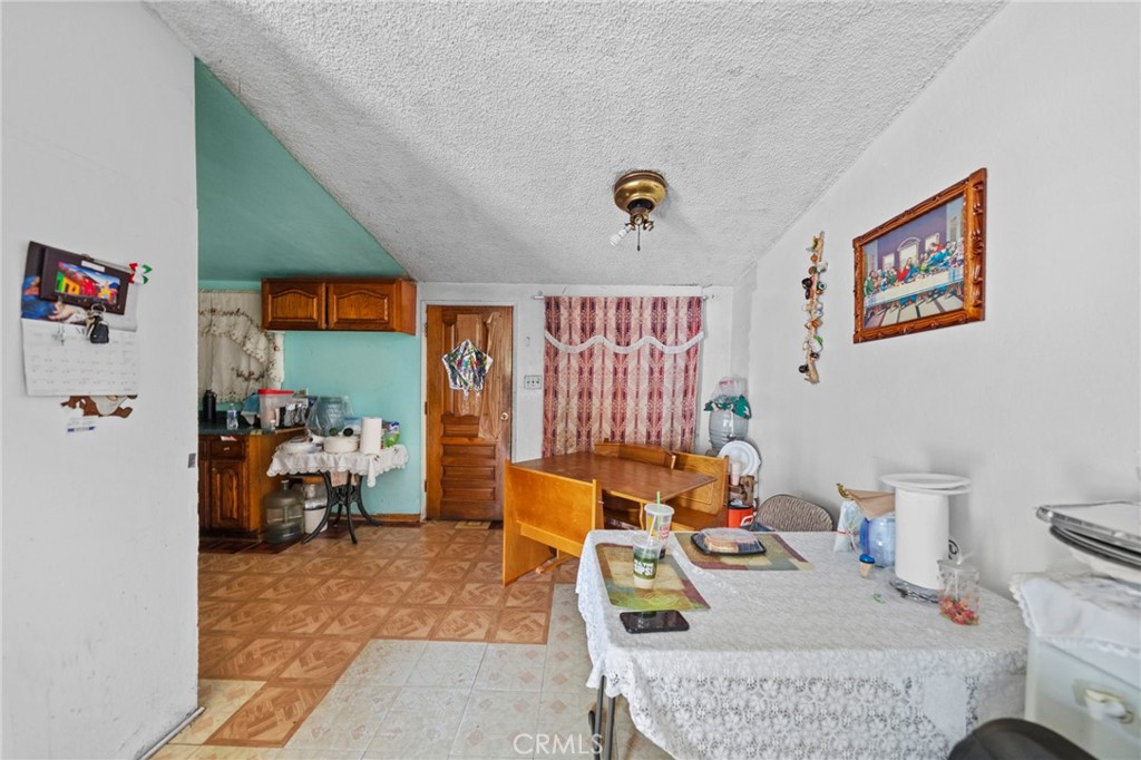 MLS #OC25148988 image #9