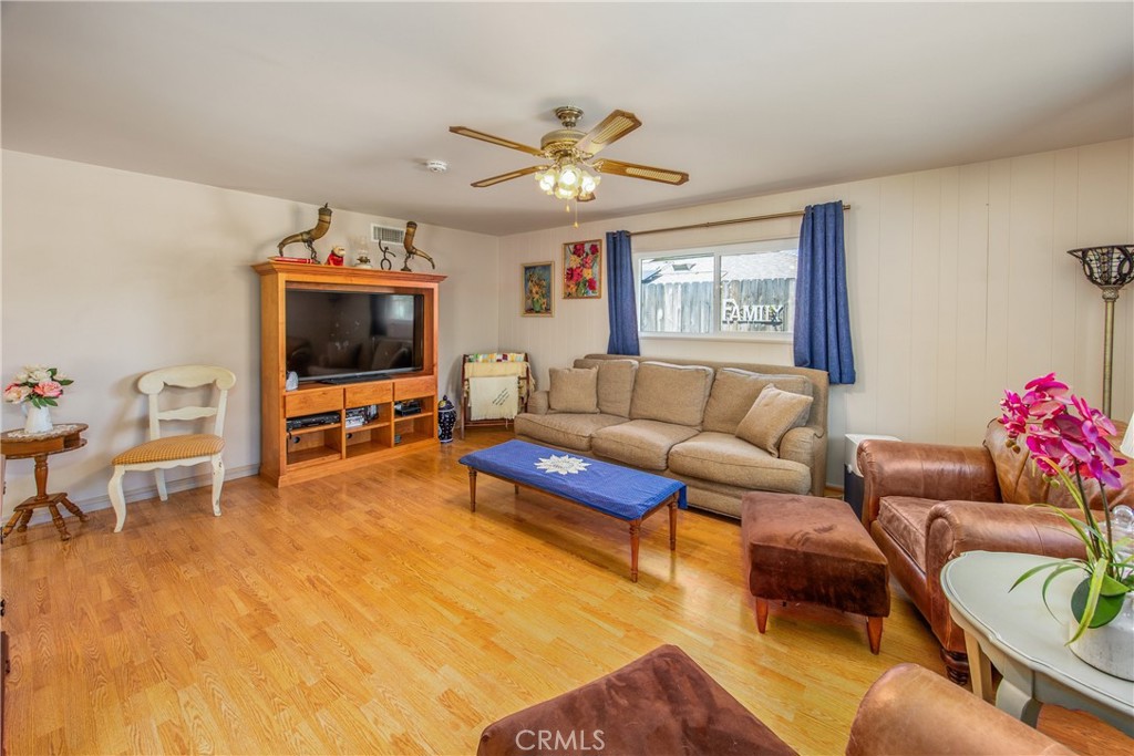 MLS #OC25149147 image #11