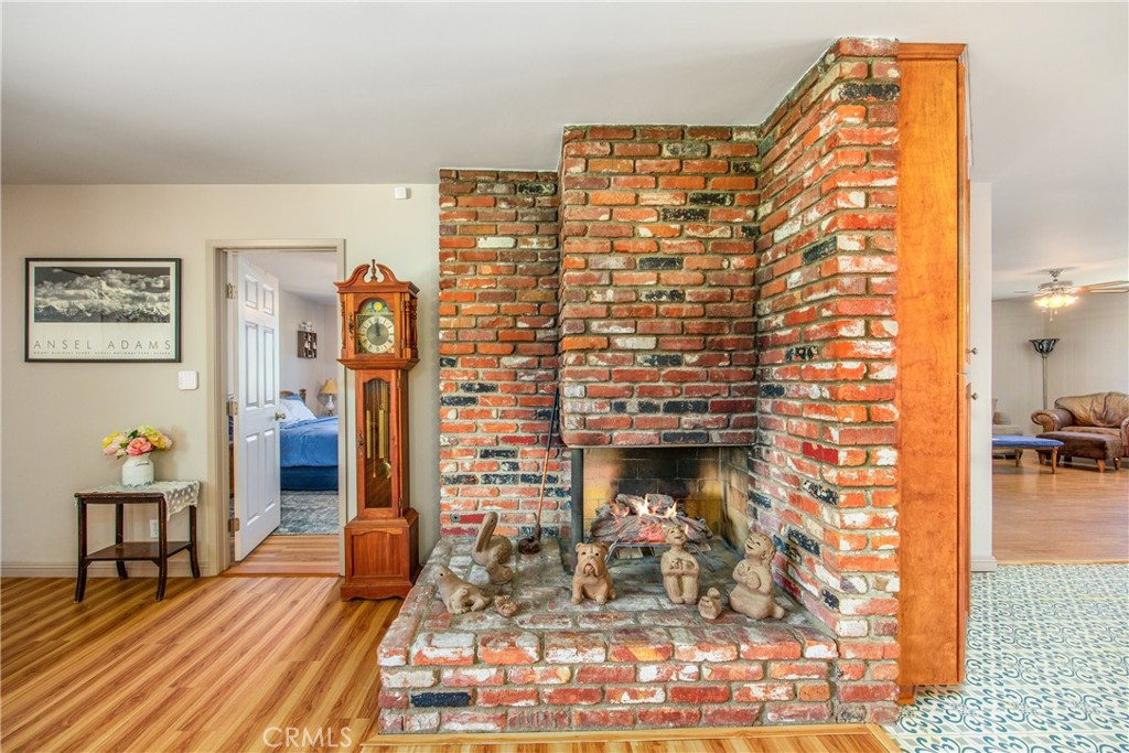 MLS #OC25149147 image #6