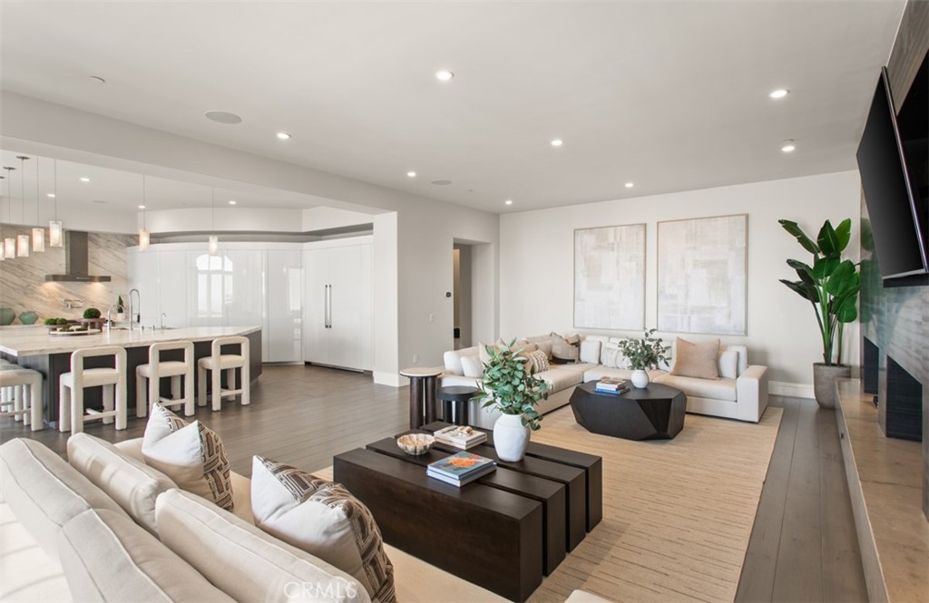 MLS #OC25149384 image #12