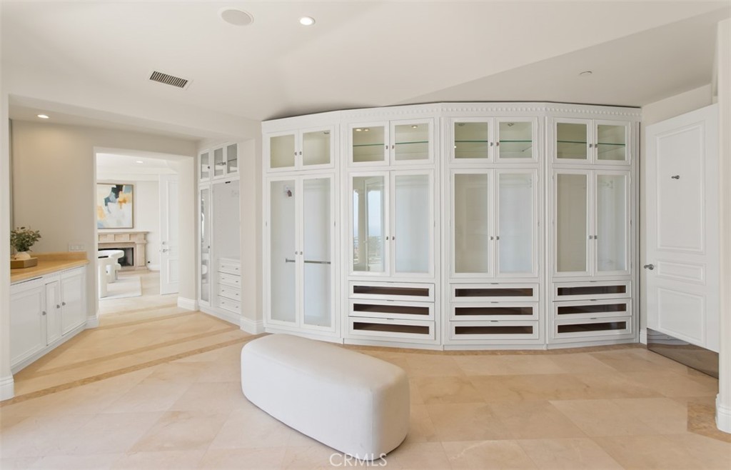 MLS #OC25149384 image #40