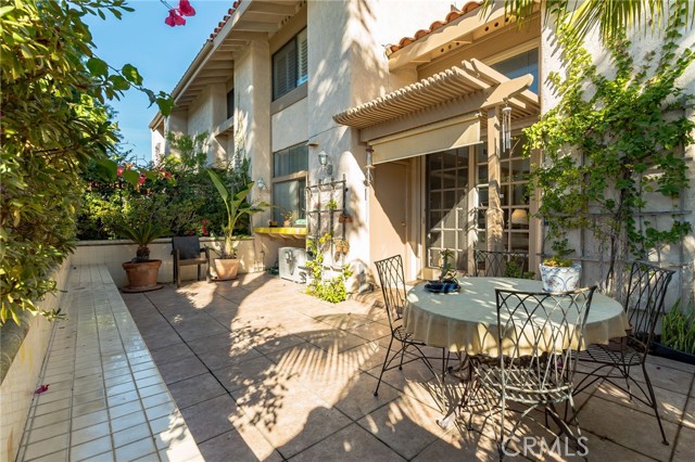 MLS #OC25149531 image #0