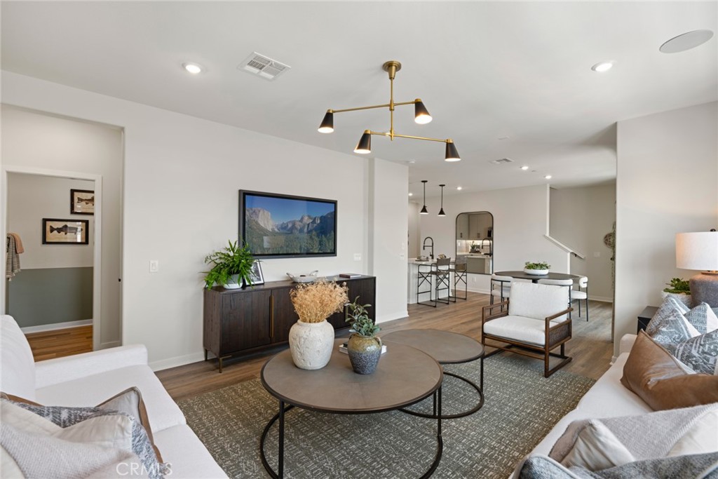 MLS #OC25149537 image #7