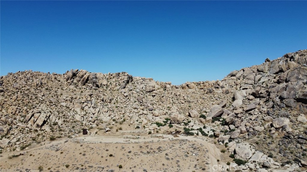 MLS #OC25149689 image #17