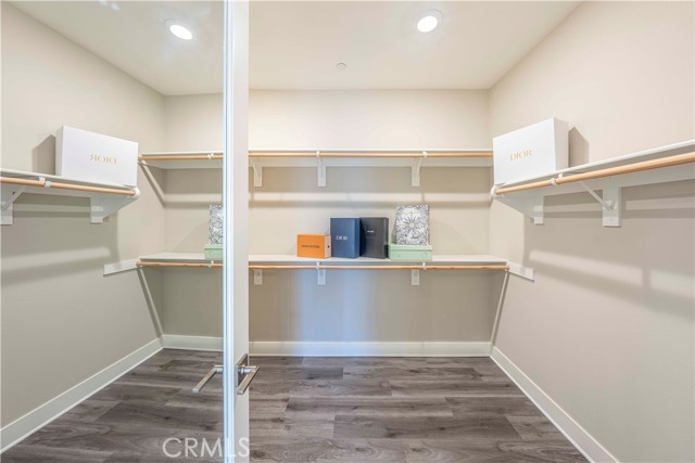 MLS #OC25150122 image #11