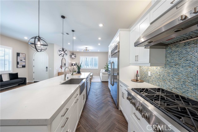 MLS #OC25150122 image #4