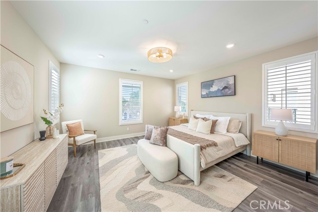 MLS #OC25150122 image #9