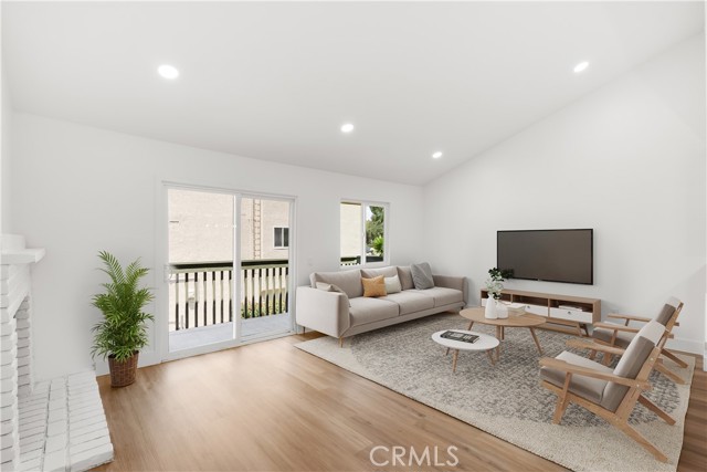 MLS #OC25150130 image #2