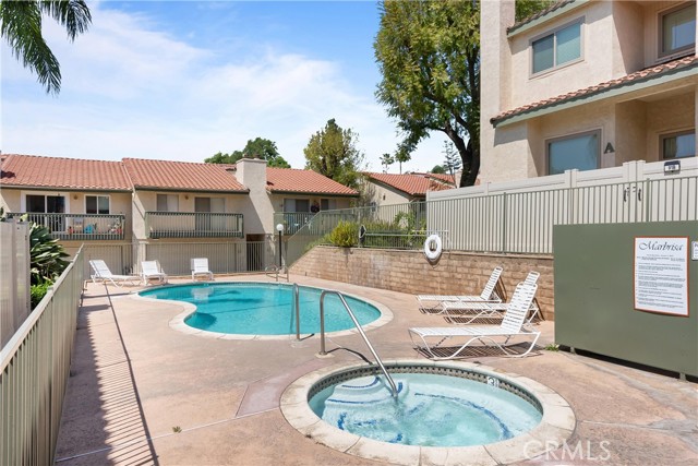 MLS #OC25150130 image #3