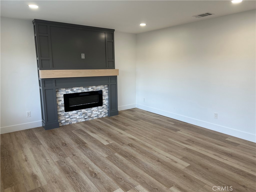 MLS #OC25150250 image #17