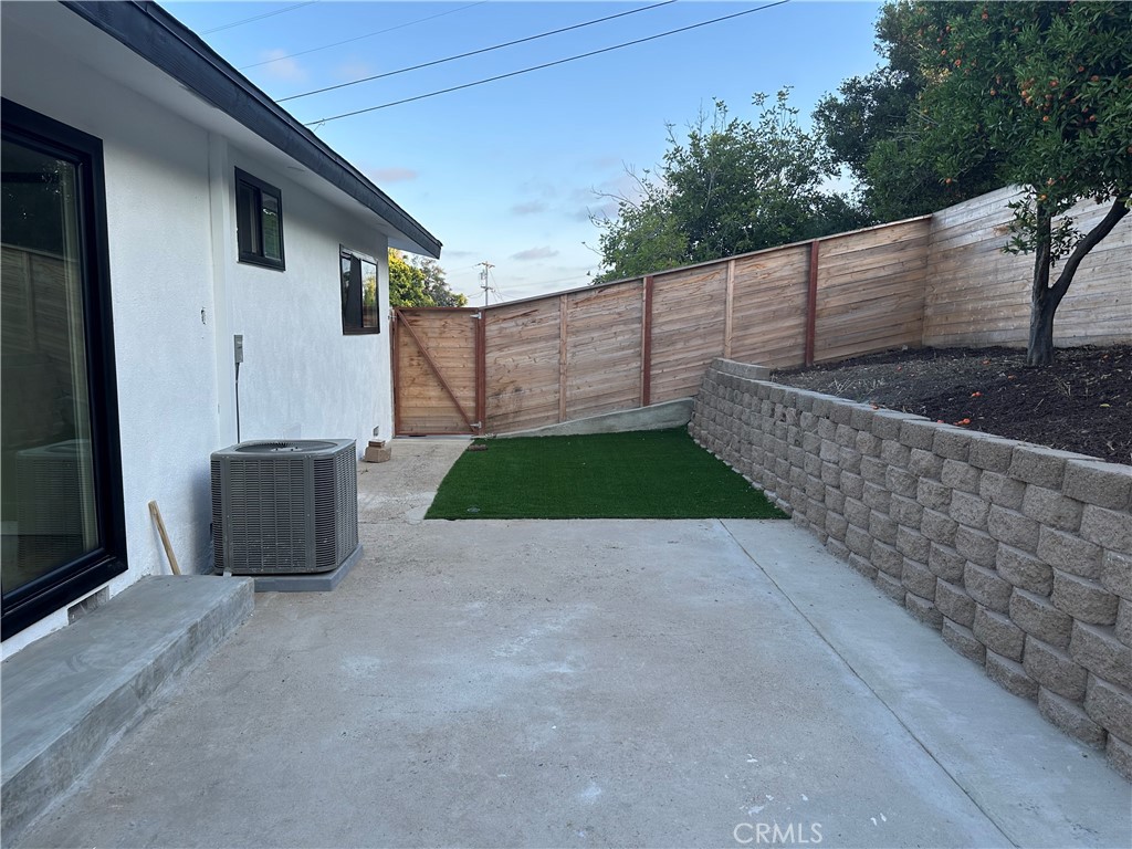 MLS #OC25150250 image #34