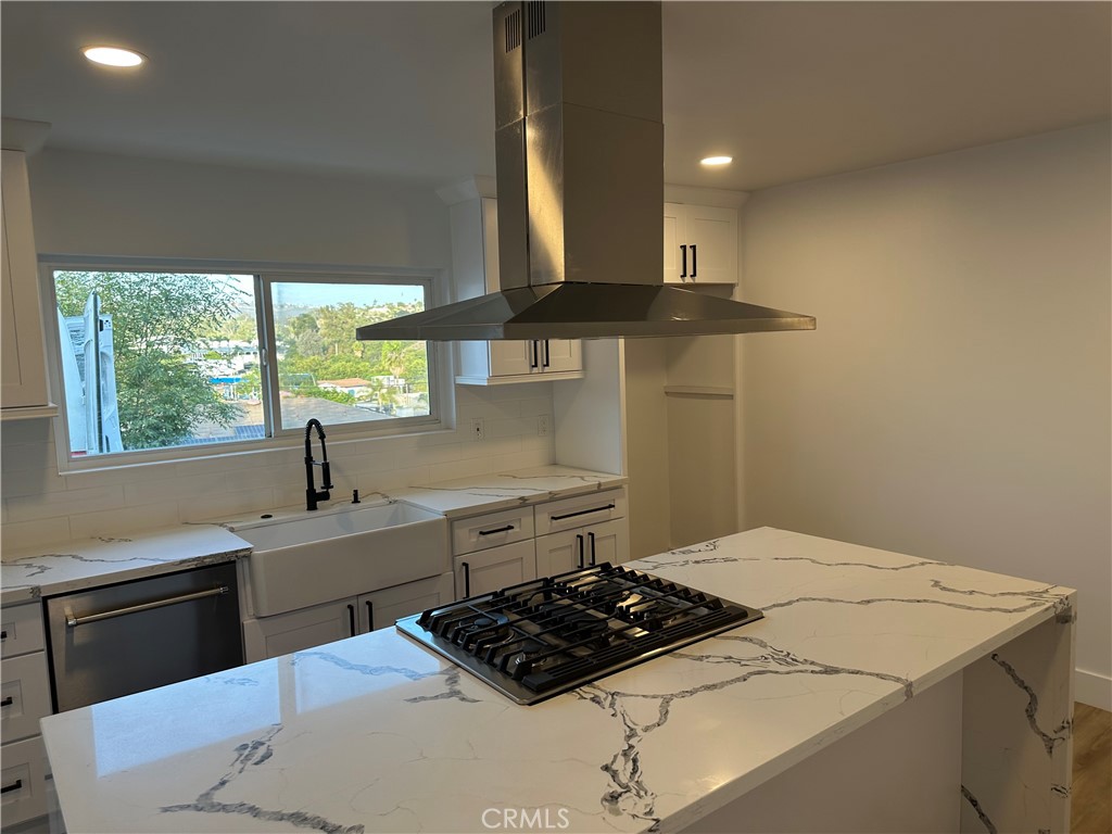 MLS #OC25150250 image #52