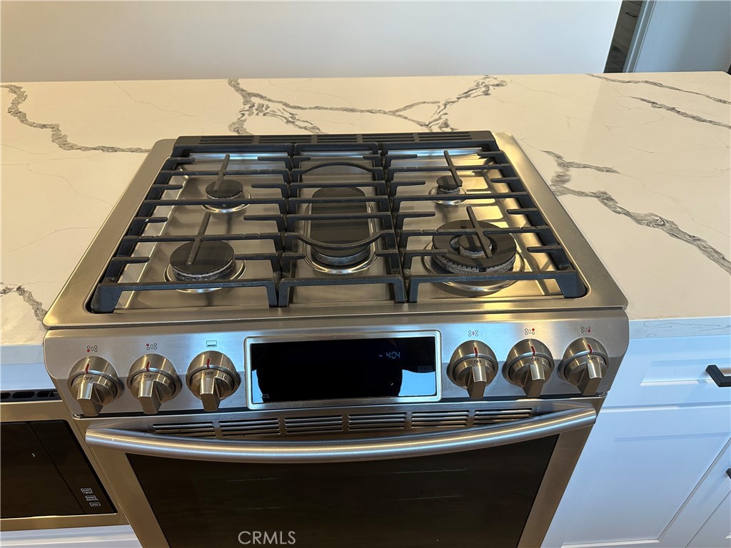 MLS #OC25150250 image #53