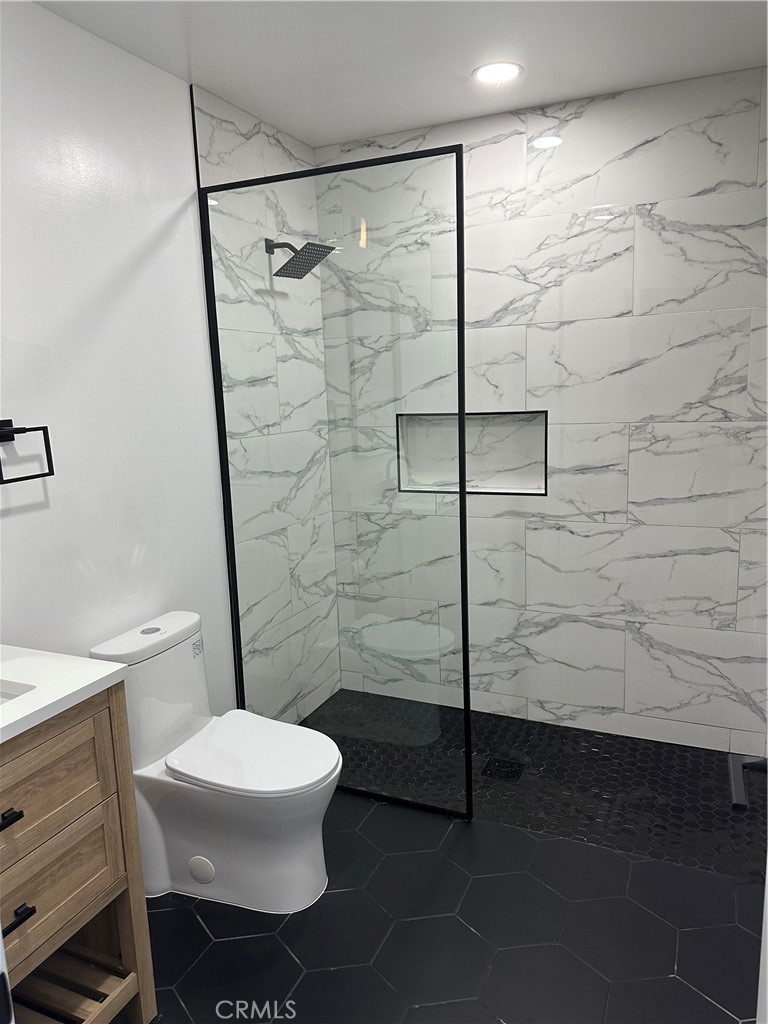 MLS #OC25150250 image #63