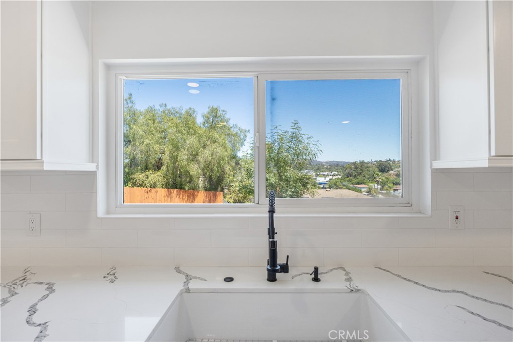 MLS #OC25150250 image #7