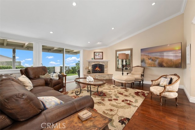 MLS #OC25150602 image #12