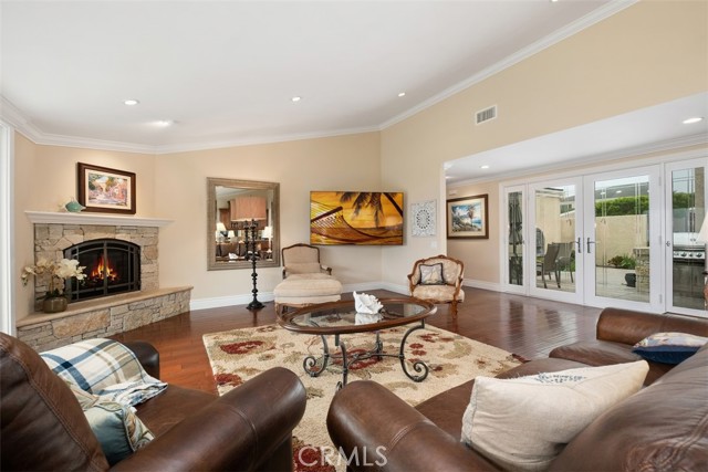 MLS #OC25150602 image #13