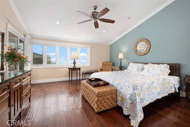 MLS #OC25150602 image #25