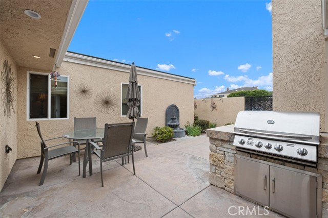 MLS #OC25150602 image #8