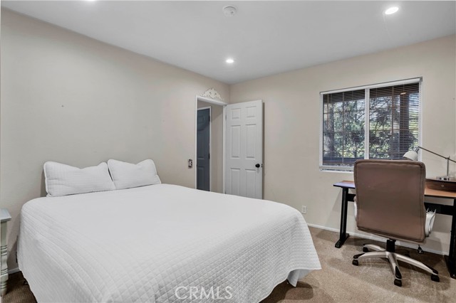 MLS #OC25150651 image #31