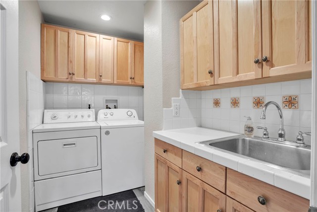 MLS #OC25150651 image #32