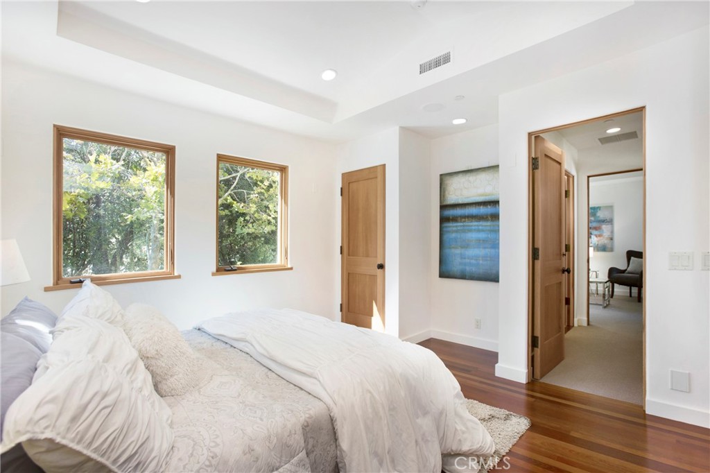 MLS #OC25150680 image #17