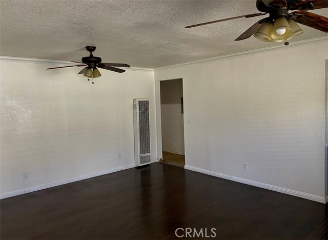 MLS #OC25150989 image #5