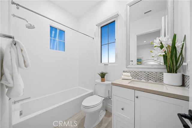 MLS #OC25151149 image #50