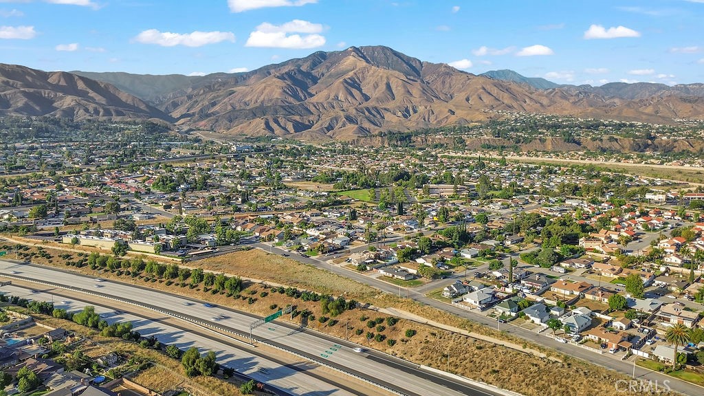 MLS #OC25151178 image #11